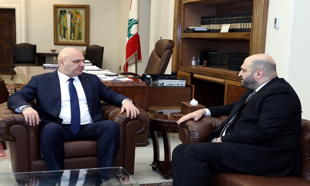 عون اطّلع من ناصر الدين على أجواء زيارته إلى قطر