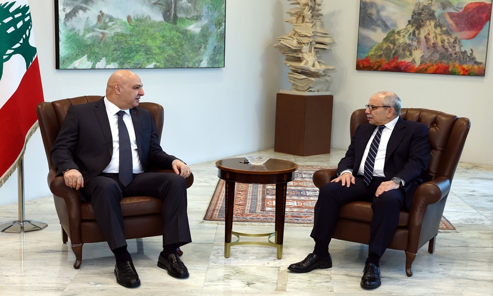 هل يشكّل الخرق الانتخابي بداية المعركة بين عون وسلام؟