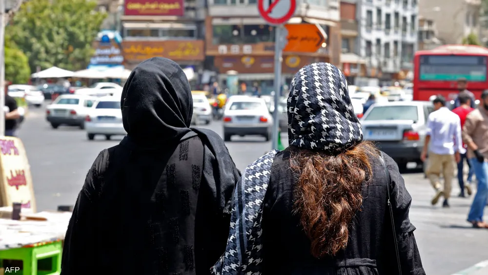 لماذا الإيرانيات أجرأ من نساء بيئة “الحزب”؟