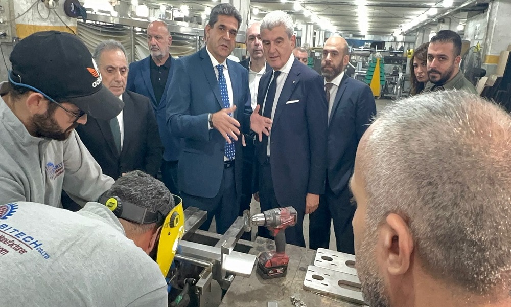 “كانت زوبعة في زجاجة”.. عيسى الخوري: مياه تنورين نظيفة