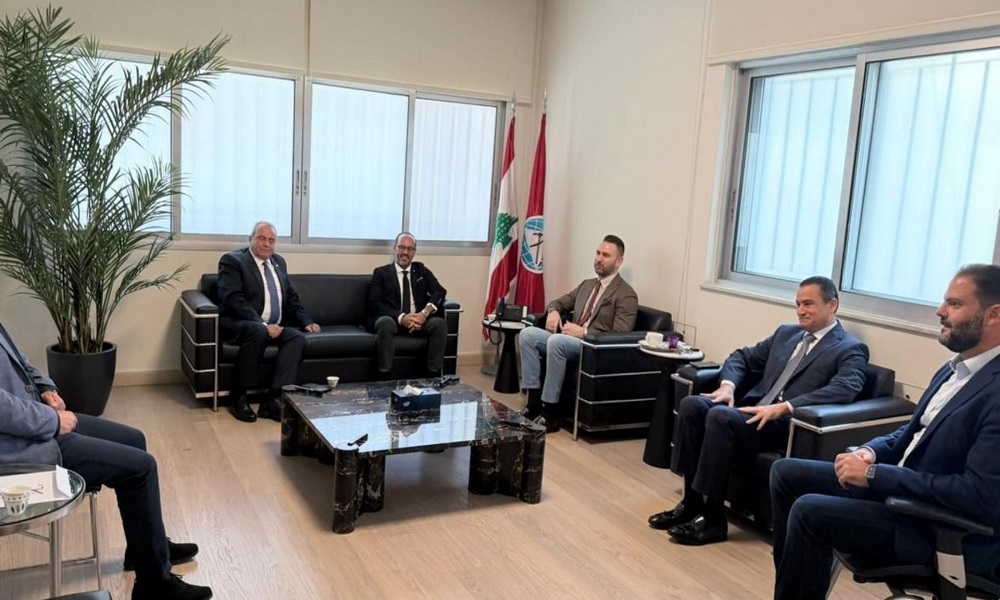 “الانتخابات والعلاقات” بين الكتائب والإشتراكي