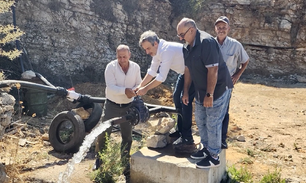 مشروع بئر ارتوازي على الطاقة الشمسية في حوقا 