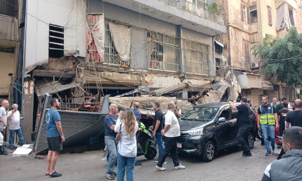 بالفيديو: إصابة إثر إنهيار شرفة في منطقة الملا – بيروت