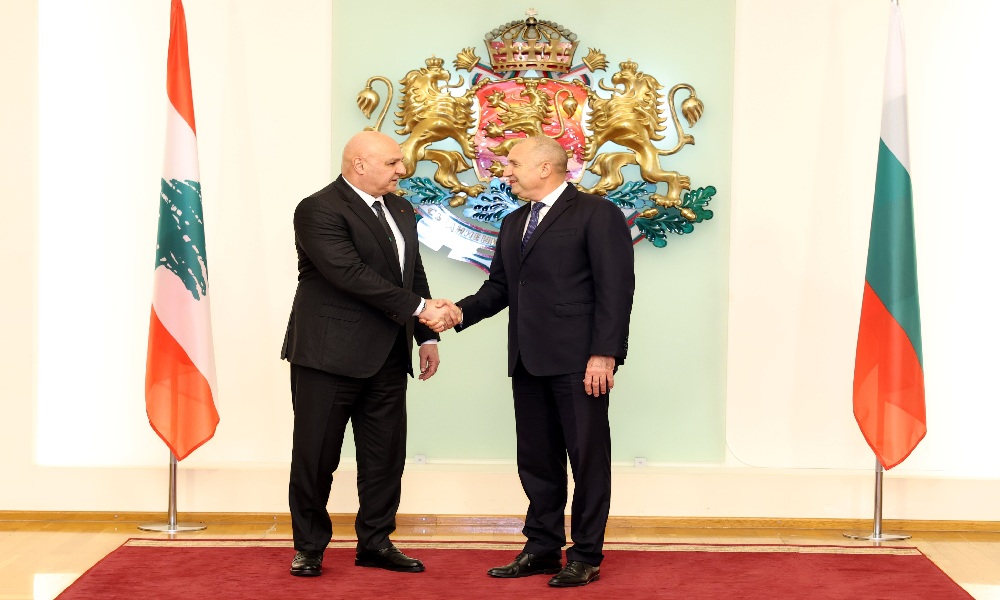 عون للجيش: ابسط سيادة الدولة على كامل أراضيها!