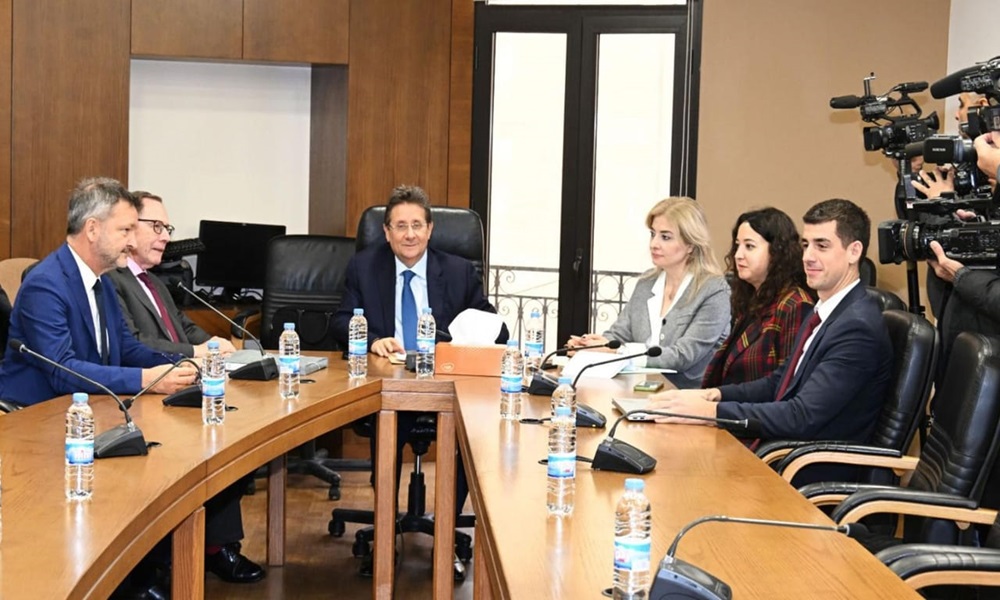 كنعان استقبل دو لاجوجي: استعداد فرنسي لدعم لبنان