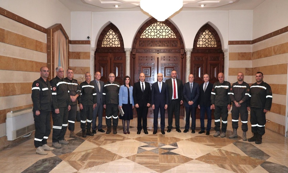 الحجار يتابع جهوزية الدفاع المدني ليلة رأس السنة