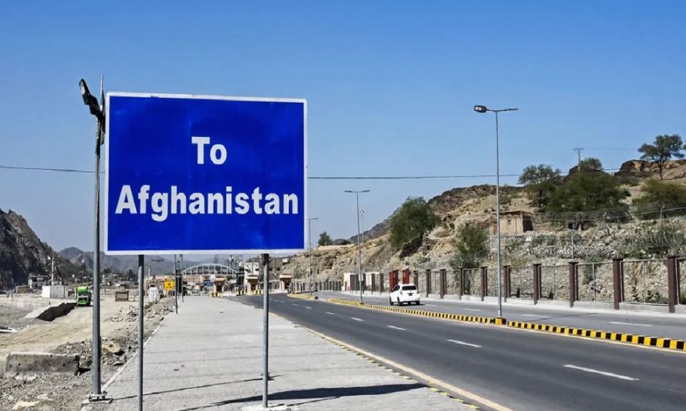 مقتل 4 بتبادل لإطلاق النار على الحدود الأفغانية الباكستانية