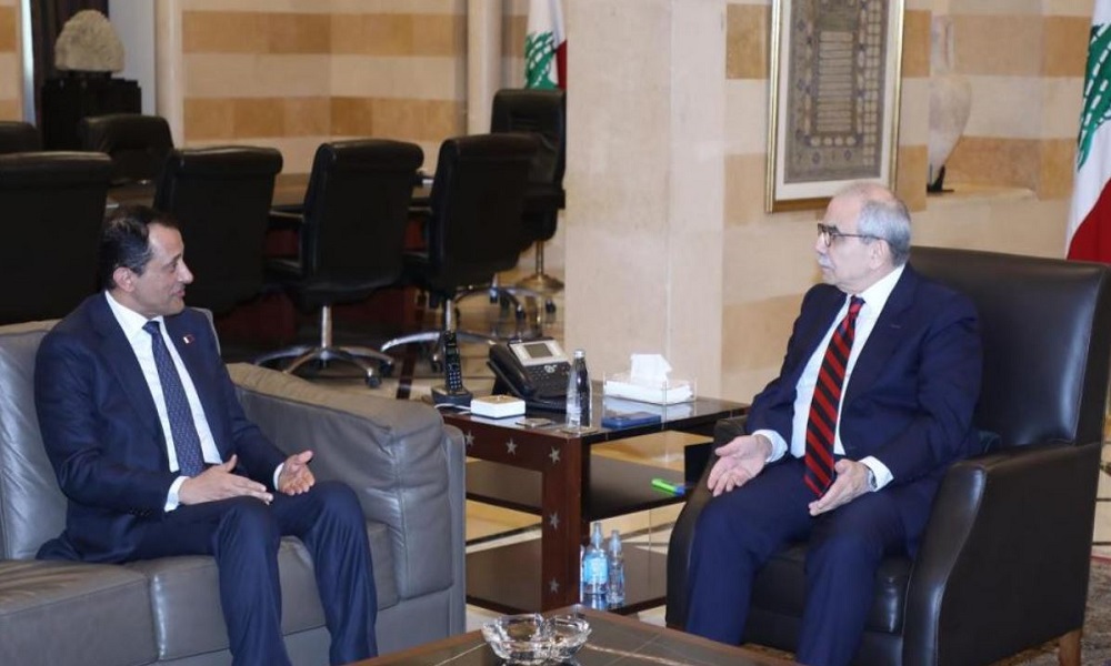 سلام التقى سفير قطر في السرايا