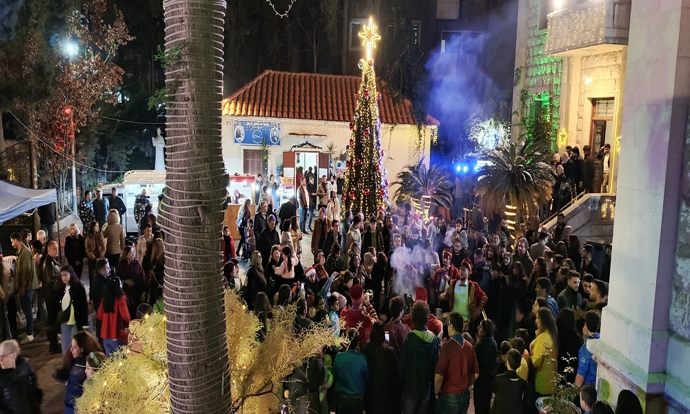 إضاءة شجرة الميلاد في كنيسة مار مارون – طرابلس