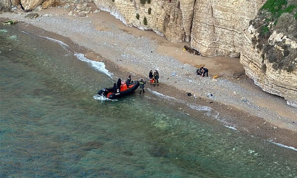 انقاذ مواطن حاول الانتحار قبالة صخرة الروشة