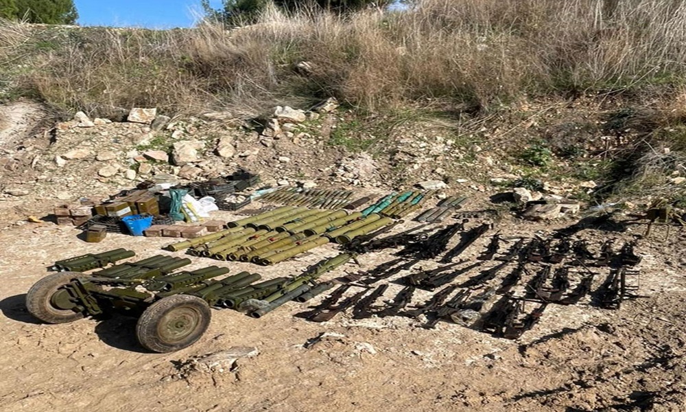 الجيش يتسلّم كمّية من السلاح الفلسطيني في عين الحلوة