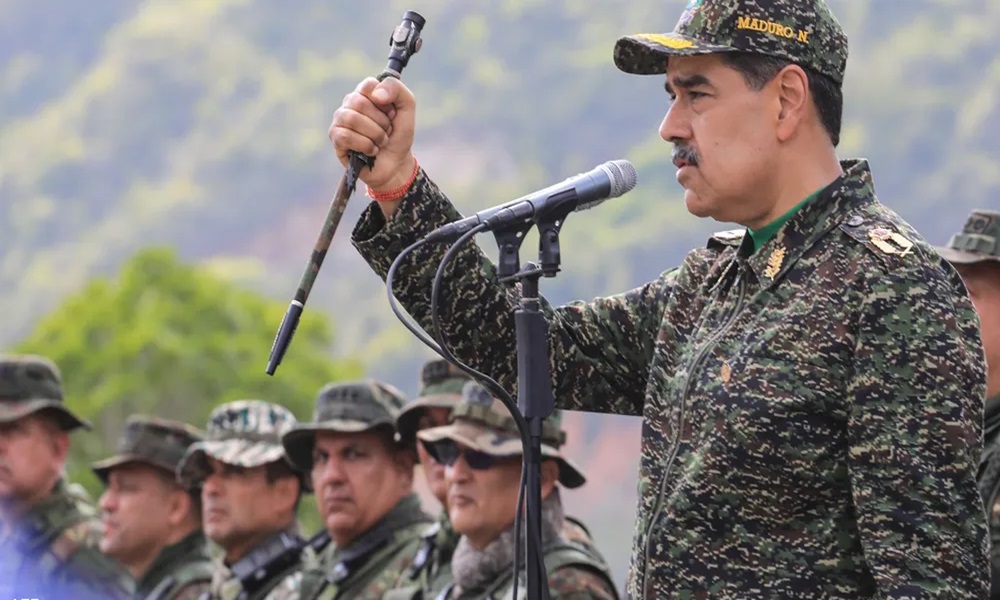 آلاف الجنود ينضمون إلى الجيش الفنزويلي