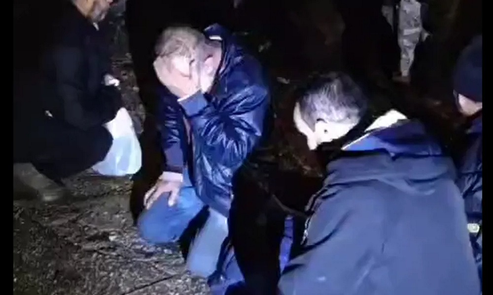 سوريا.. توقيف 12 ضابطًا سابقًا على الحدود مع لبنان (فيديو)