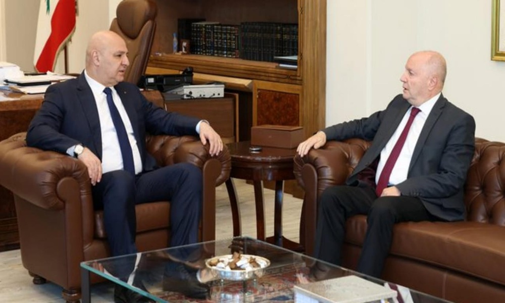 ملف إضراب القطاع العام بين الأسمر وعون