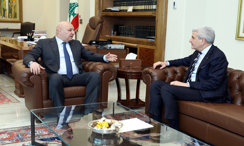 عون اطّلع من وزير الصناعة على إنجازات وزارته