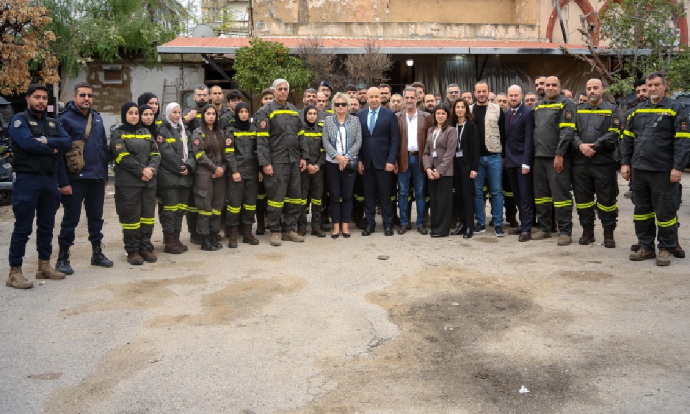 هبة بولندية للدفاع المدني 