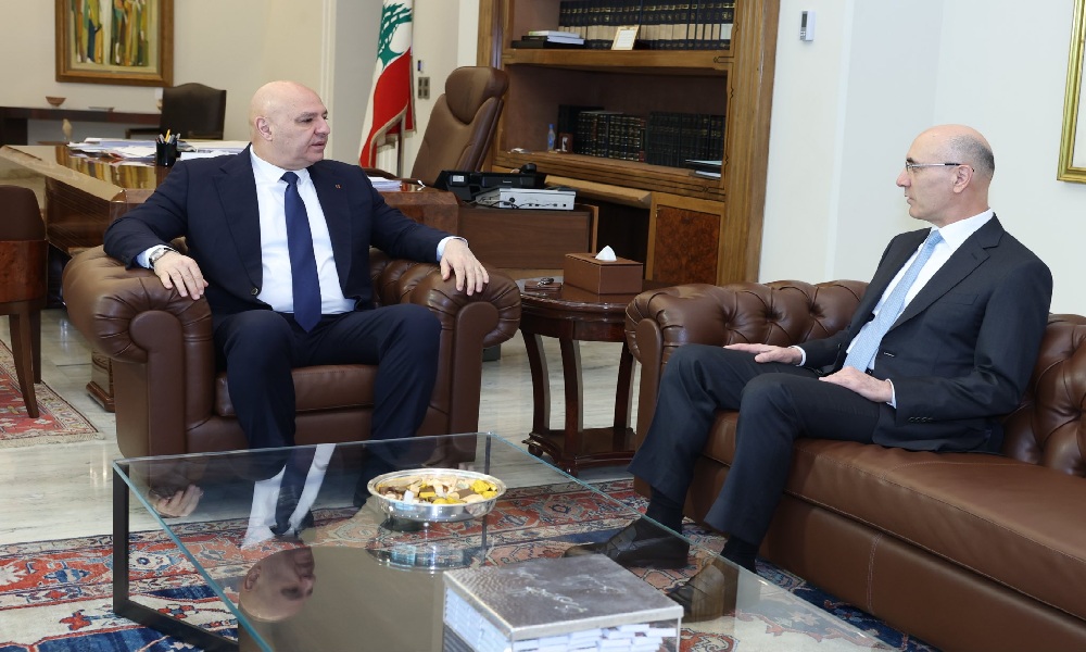 عون يبحث الأوضاع الأمنية مع الحجار