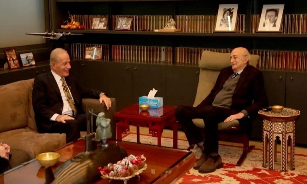 لقاء “ودّي” بين جنبلاط والسفير الأميركي