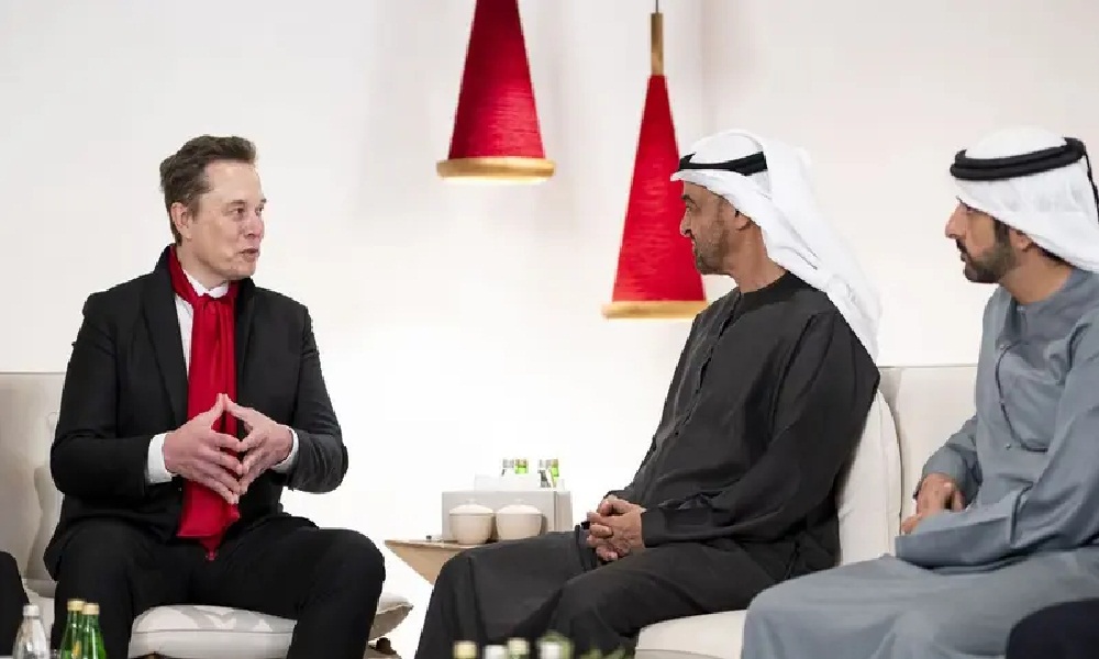 الشيخ بن زايد يبحث مع  ماسك فرص الذكاء الاصطناعي