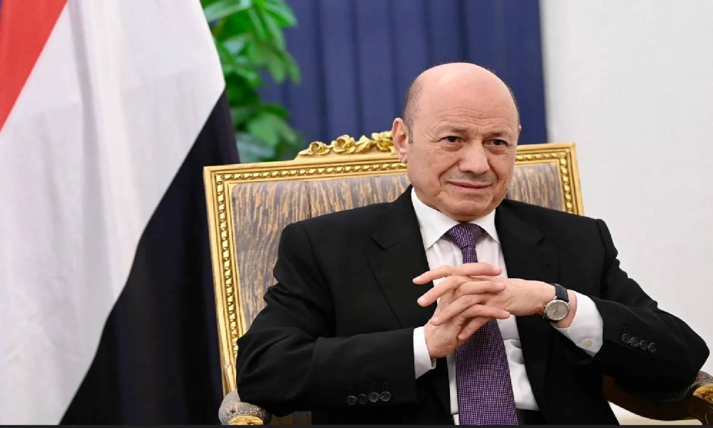 العليمي يطالب بخروج القوات الإماراتية من اليمن