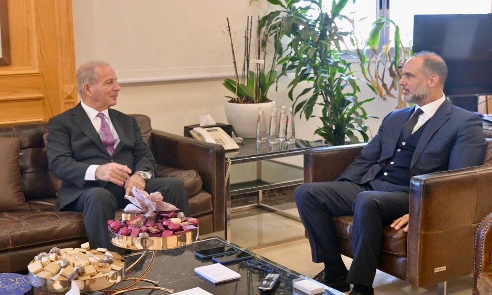 جهود إعادة الإعمار بين رسامني وعيسى