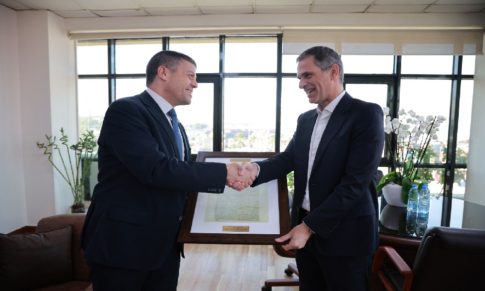 سعادة يزور مرفأ بيروت ويطلع على أوضاعه