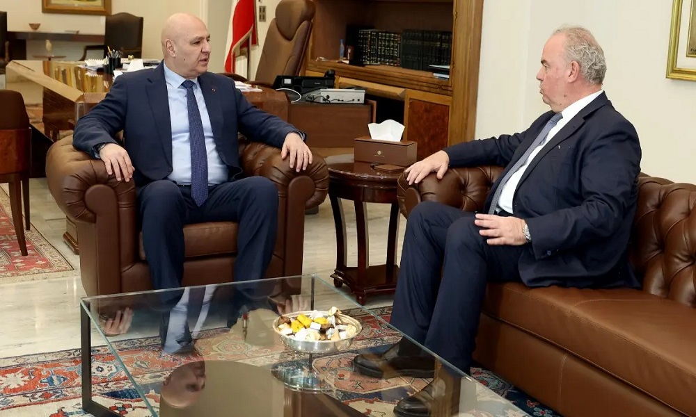 الحاج اطلع عون على إنجازات وزارة الاتصالات