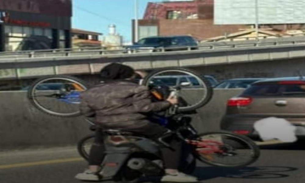 اليازة تحذر: مخالفة خطيرة على أوتوستراد الزلقا