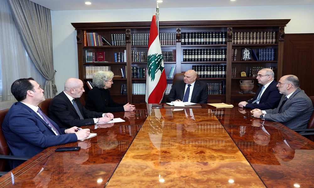 أوضاع “اللبنانية” على طاولة عون