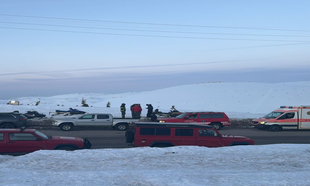 بالصور: إنقاذ شبّان علقوا في جبال عيون السيمان