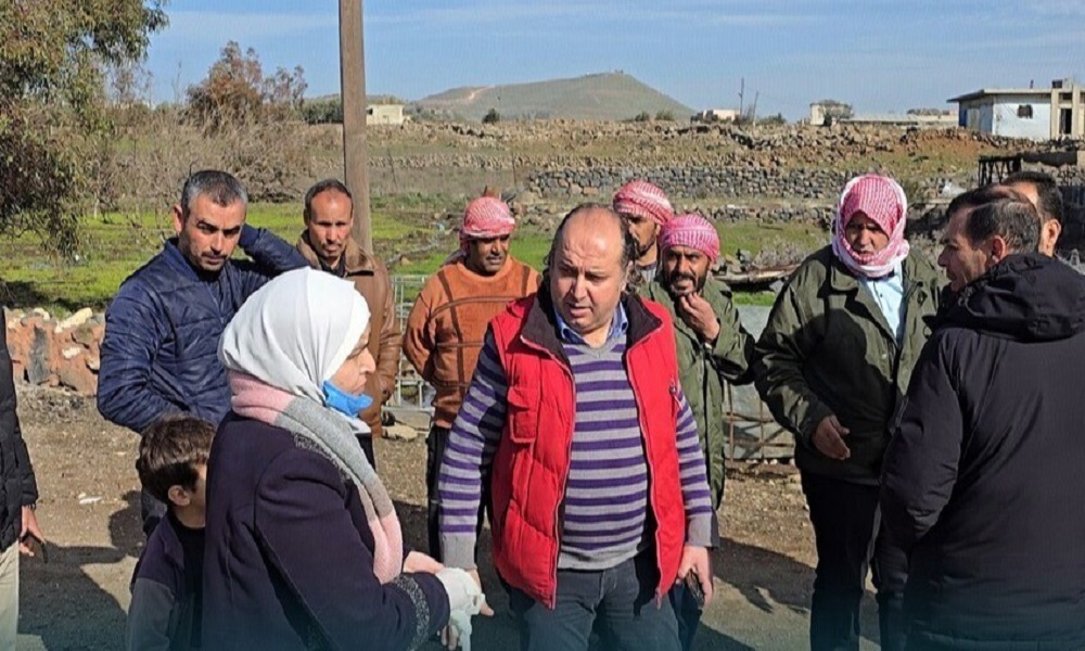 إسرائيل ترشّ أراضٍ سورية بمادة مجهولة!