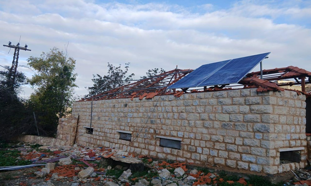 إلقاء قنابل متفجرة على سقف “عين المياه التراثية”