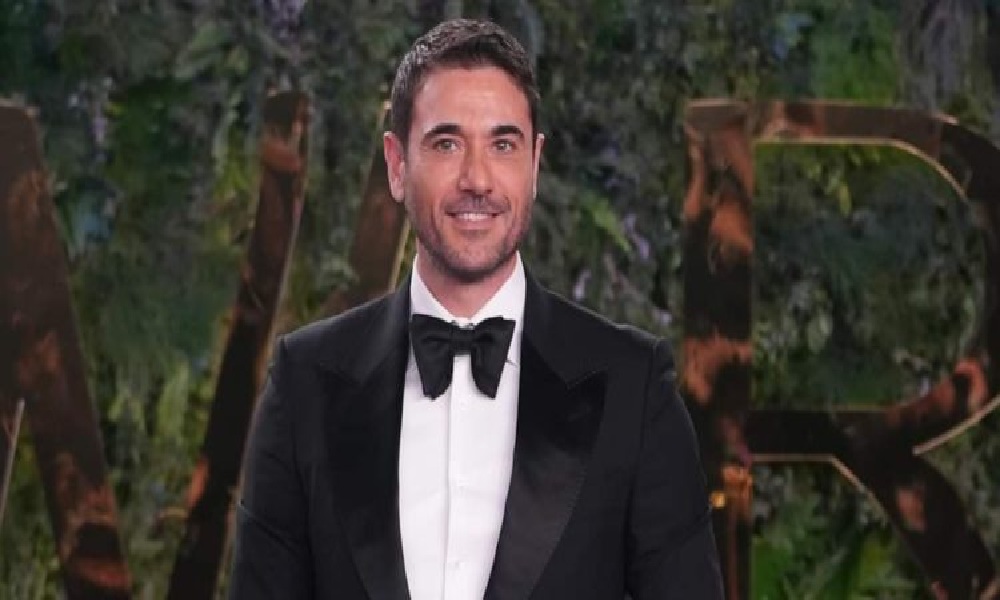 زينة: باركوا لأحمد عز تزوّج من مساعدته!