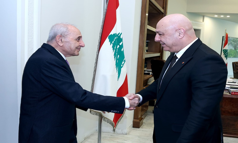 بعد تصعيد “الحزب”… بري في بعبدا