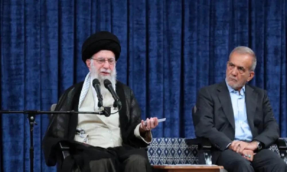 بزشكيان يحذر: أي هجوم على خامنئي سيؤدي إلى حرب شاملة