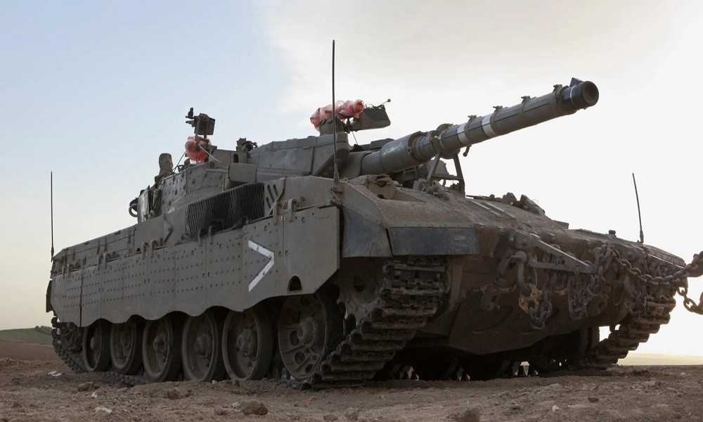 دبابة إسرائيلية تُطلق النار باتجاه قوّة من الجيش و”اليونيفيل”