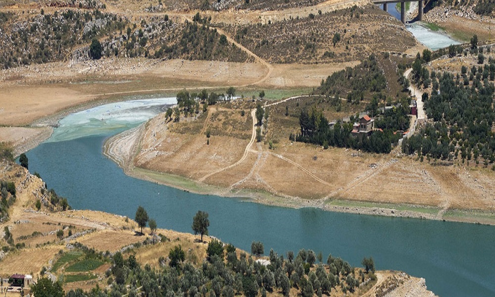 مياه الصرف الصحي في نهر الليطاني