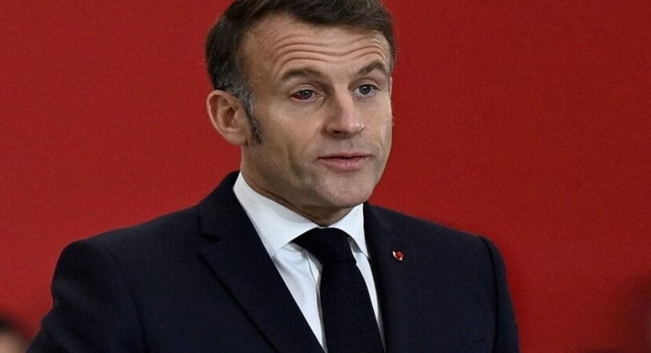 الإليزيه يوضح سبب احتقان عين ماكرون