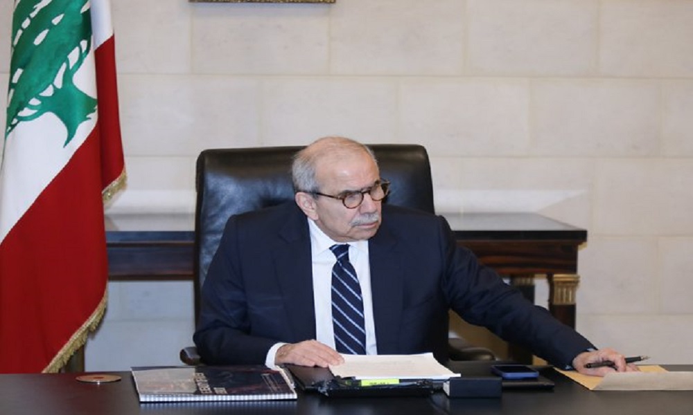 سلام تابع مطالب أساتذة “اللبنانية”