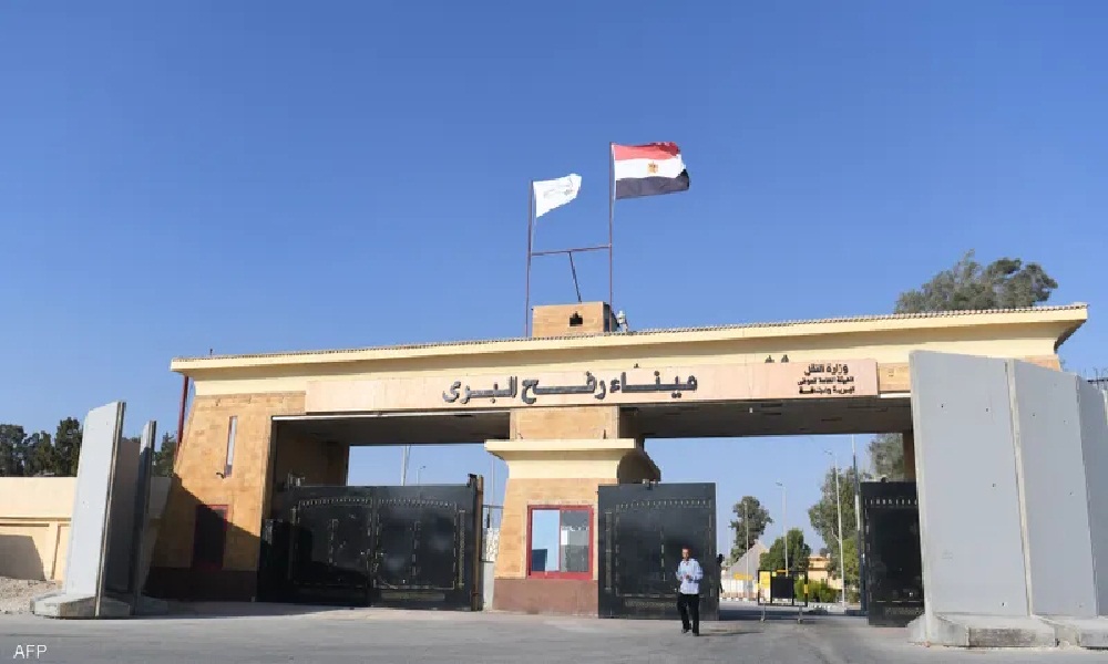 إسرائيل تفتح معبر رفح بشكل محدود