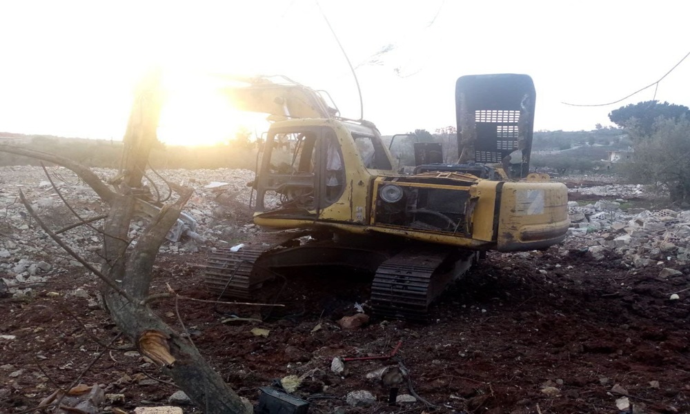 بالفيديو: استهداف جرافة في بليدا