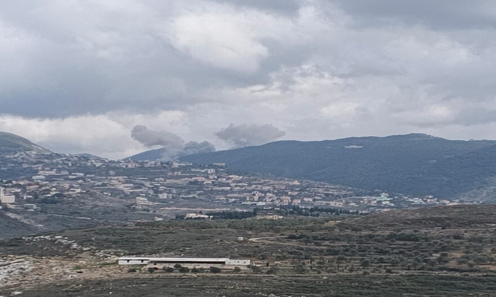 بالفيديو: غارات إسرائيلية على مرتفعات جبل الريحان