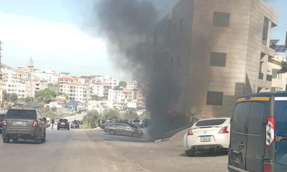 حريق داخل مستودع للأدوات المنزلية في الكورة