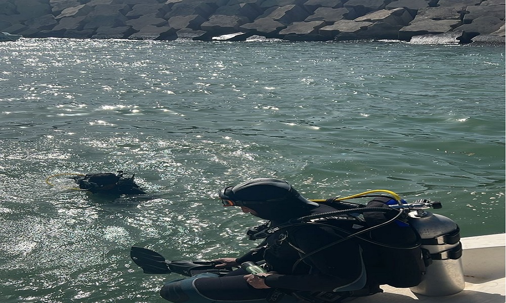 غرق مركب صيد في مرفأ الأوزاعي