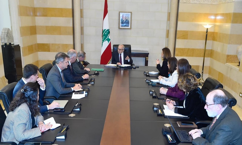 سلام بحث مع المستشار الفرنسي في الإصلاحات الاقتصادية