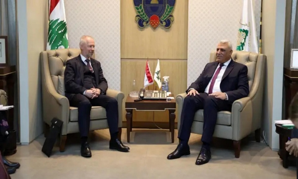 سُبل دعم الأمن العام بين شقير ووزير الهجرة السويدي