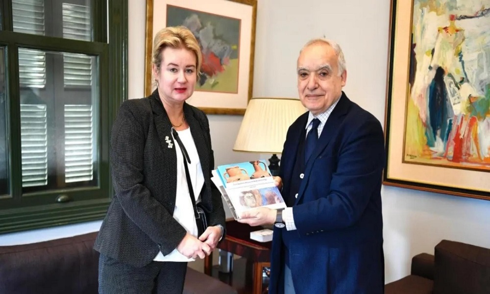 كتاب من سفيرة بولندا لسلامة