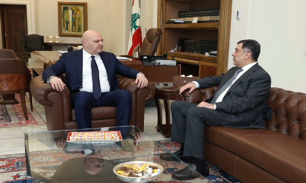 عون يشيد بجهوزية طيران الشرق الأوسط