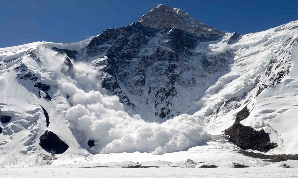 ضحايا في انهيارين جليديين بجبال الألب الفرنسية
