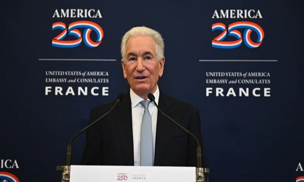 فرنسا تقيّد صلاحيات السفير الأميركي